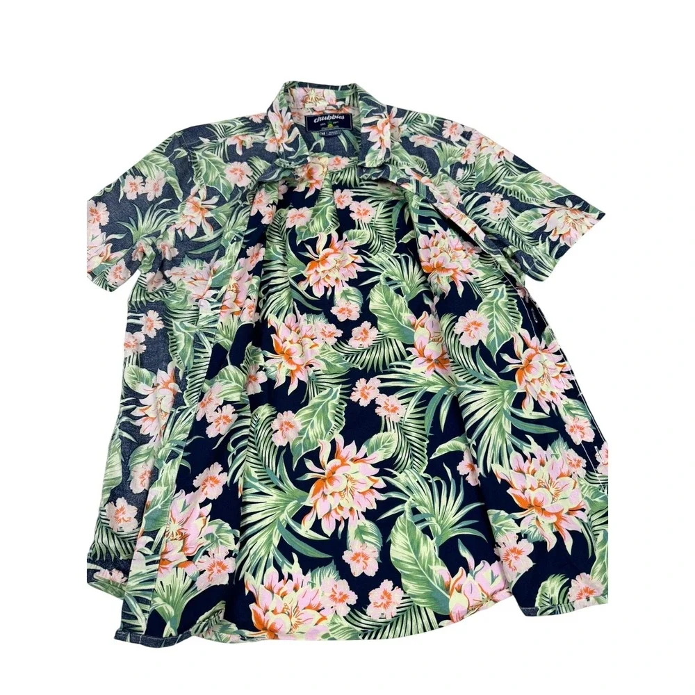 Chubbies Hawaiian Camp Shirt Men's Medium Tropical Floral Button Up Beach Aloha